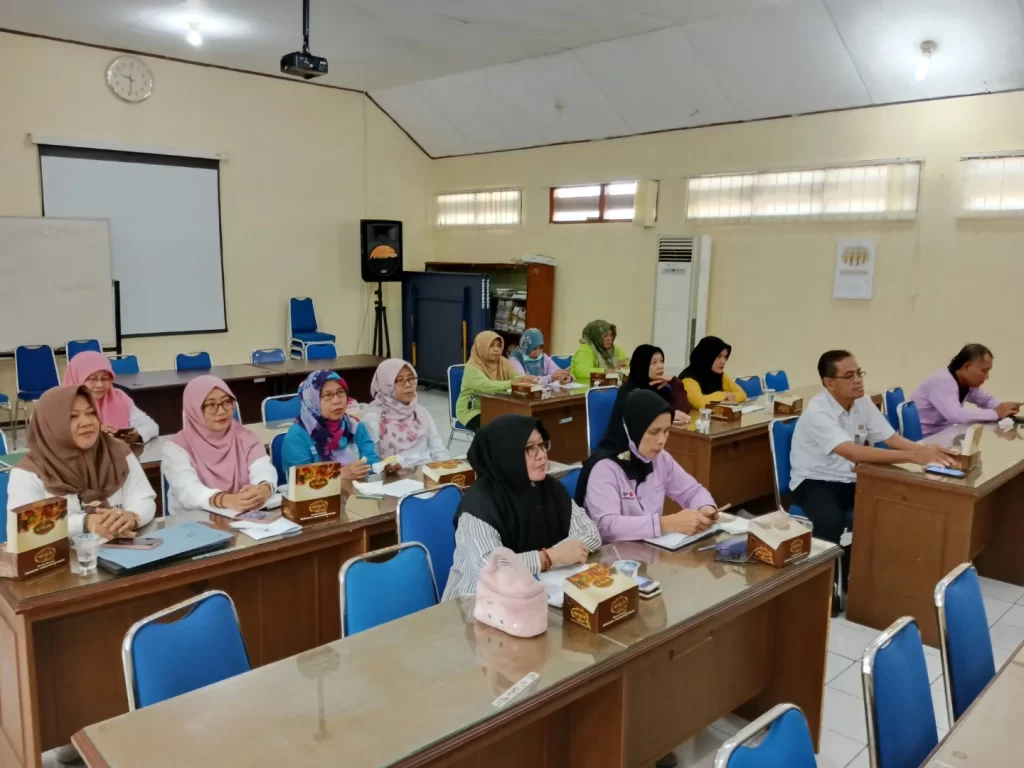 Zoom Meeting Sosialisasi Telaah Sejawat - 23 Juni 2023