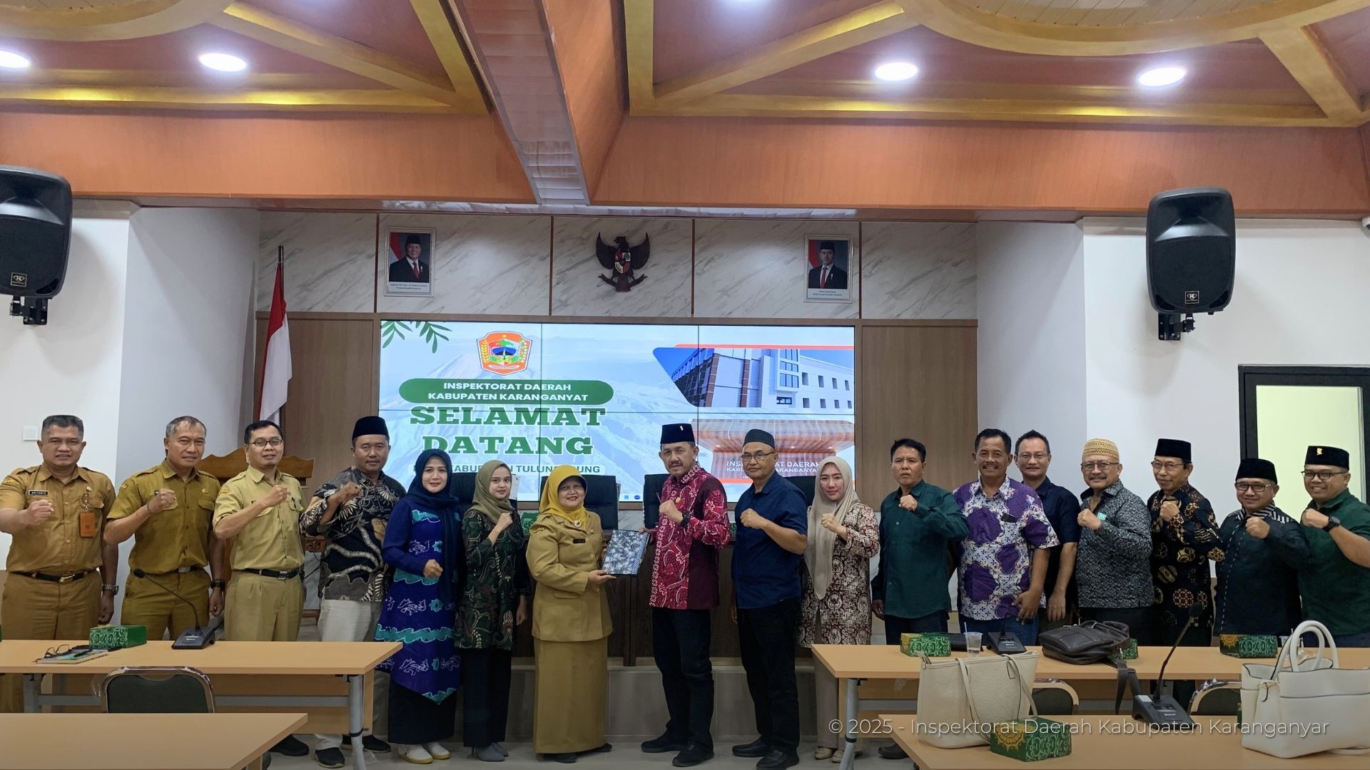 Foto Bersama dalam Kunjungan Kerja DPRD Kabupaten Tulungagung - 15 Desember 2025