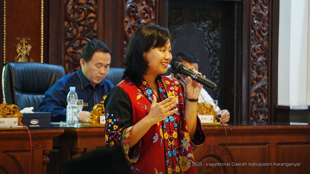 Casytha Arriwi K. dalam Workshop Evaluasi Pengelolaan Keuangan dan Pembangunan Desa (30 Juli 2025)