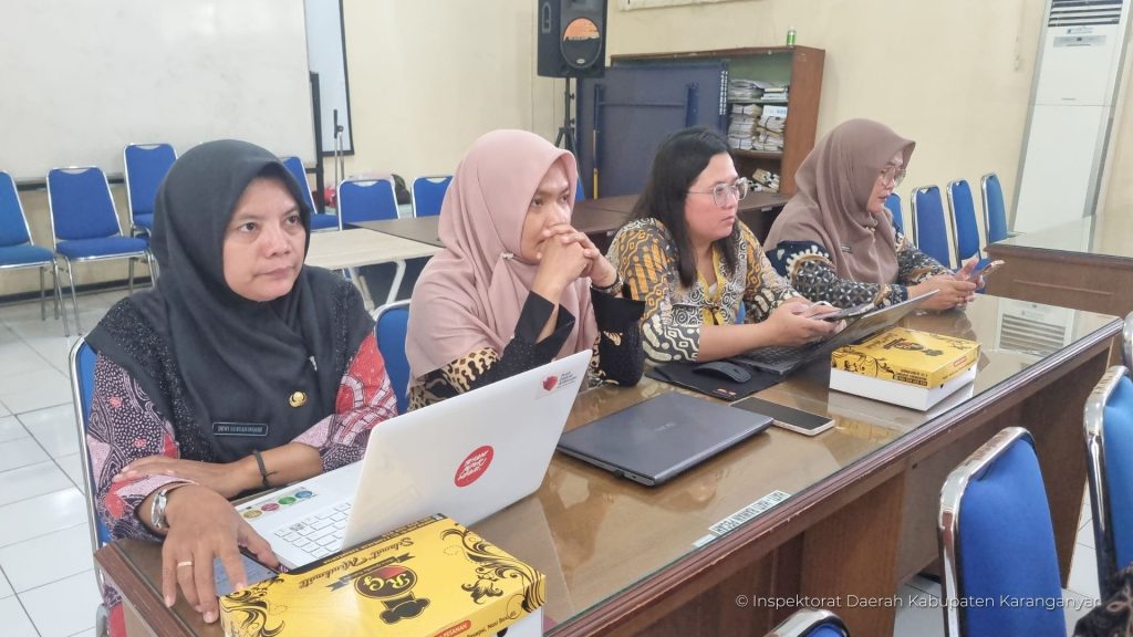 Foto II Webinar Literasi Digital Sektor Pemerintahan Tahun 2024 (15 Oktober 2024).jpg