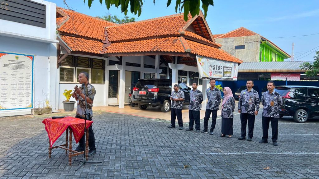 Foto Monev Pembangunan ZI 2024 di Disdukcapil Karanganyar I (21 Mei 2024)