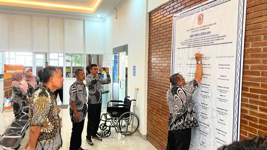 Foto Monev Pembangunan ZI 2024 di Disdukcapil Karanganyar II (21 Mei 2024)