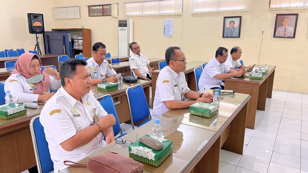 Foto Rakor Monitoring Evaluasi Pembangunan Zona Integritas 2024 (15-05-2024)