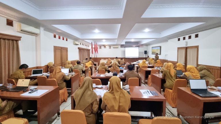 Para Pegawai Inspektorat Daerah mengikuti Rakor Persiapan Penyusunan PKPT Tahun 2025 (2 Desember 2024)